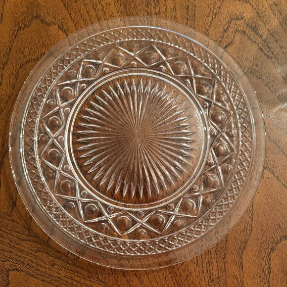 Vintage Dinner Plate 10.25" Cape Cod by Imperial Glass Ohio Glassware - Picture 5 of 7
